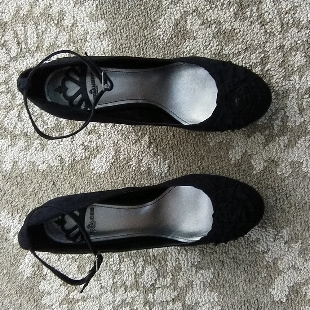 4 inch suede feel black ankle strap heels